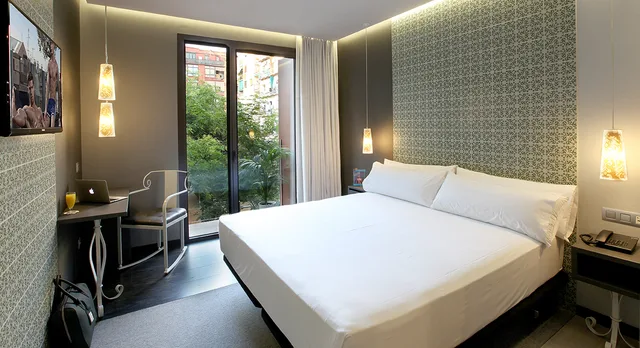 غرفة بريميوم بسرير مزدوج، TWO Hotel Barcelona by Axel - Adults Only 1/5