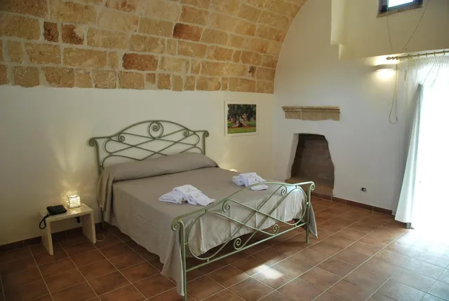 غرفة كبيرة بسرير مزدوج، Masseria Relais Santa Teresa 2/9