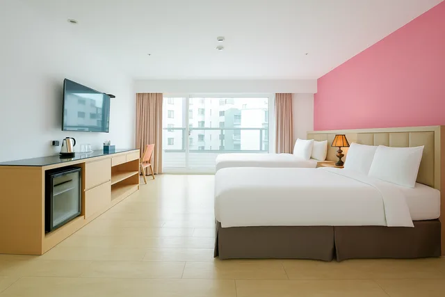 غرفة عائلية بسريرين كوين، Champs Elysees Hotel 1/1