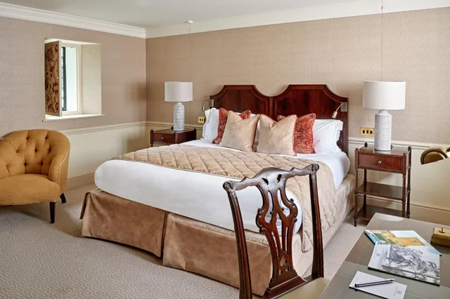 غرفة بسرير كينج لذوي الإعاقة، Ellenborough Park Hotel 1/1