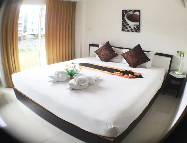 غرفة سوبيريور بسرير مزدوج بشرفة، SWISS HOUSE 6/10