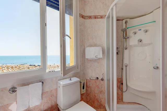 غرفة سوبيريور بسرير مزدوج، Hotel Napoleon 3/3