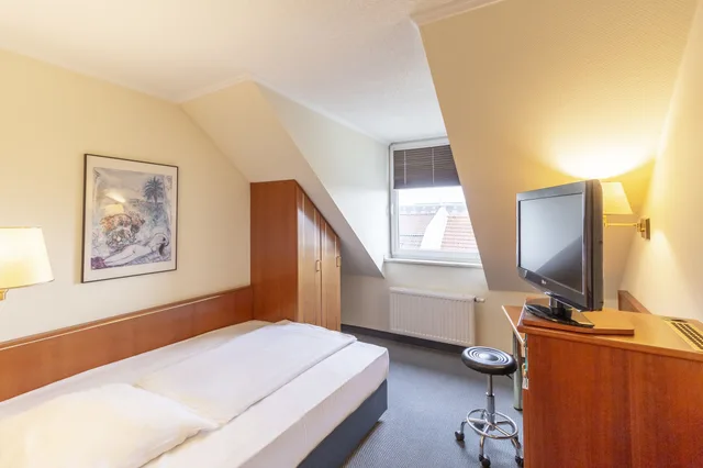 غرفة مفردة بسرير كوين، Hotel Markgraf Leipzig 3/6
