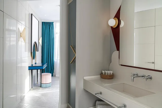 Deluxe, Double Bed, Gran Via View، Vincci Capitol 5/5