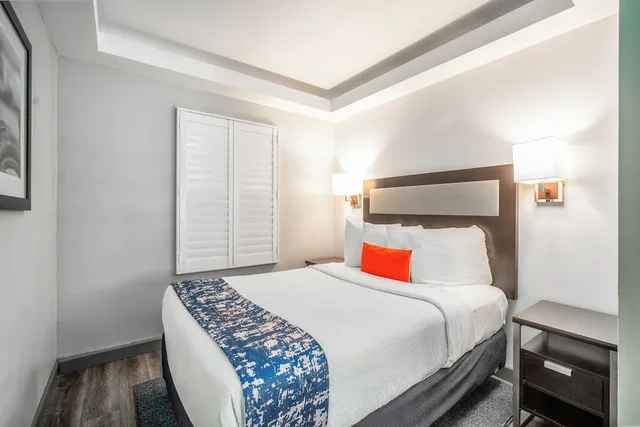 غرفة بسرير كوين بغرفة نوم واحدة، Inn at 50 - Long Beach Convention Center 3/7