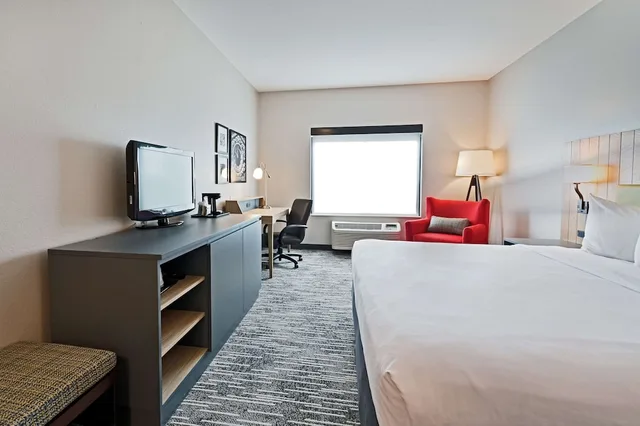 غرفة بسرير كينج، Country Inn Suites By Radisson Bloomington Normal Airport Il 2/4