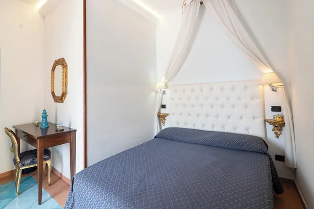 غرفة كومفورت بسرير كوين، PALAZZO VINGIUS 1/1