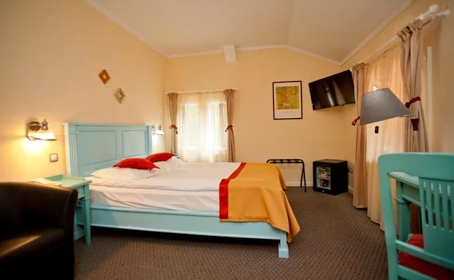 جناح بغرفتي نوم، Bastion Hotel 2/10