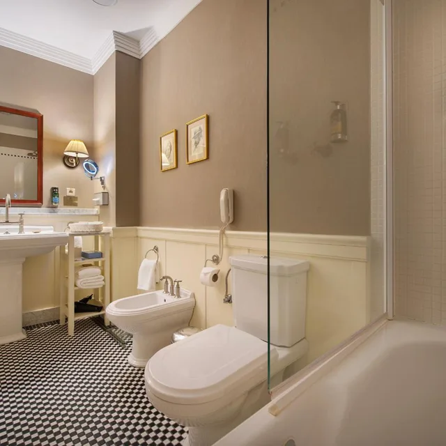 Garden Suite, Terrace، Marrol S Hotel 4/4
