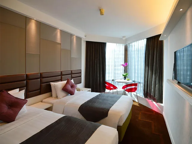 Cosmo, Deluxe, King Bed، Stanford Hotel 1/1