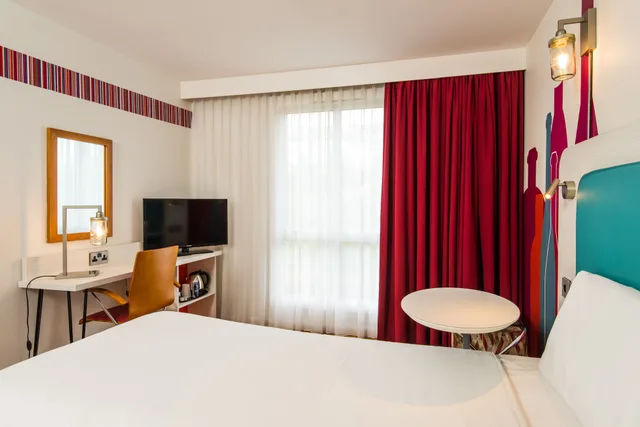 Duet, Twin Beds، Ibis Styles Barnsley 3/8