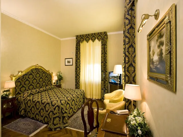 غرفة قياسية بسرير مزدوج أو سريرين منفصلين، Grand Hotel Vittoria 6/7