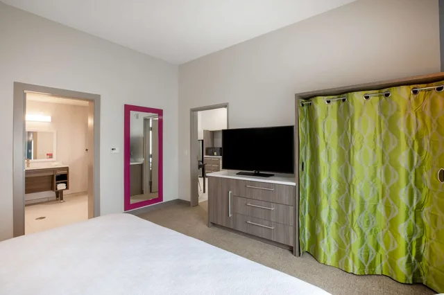 جناح بسرير كينج بحوض استحمام، Home2 Suites by Hilton Houston IAH Airport Beltway 8 1/3
