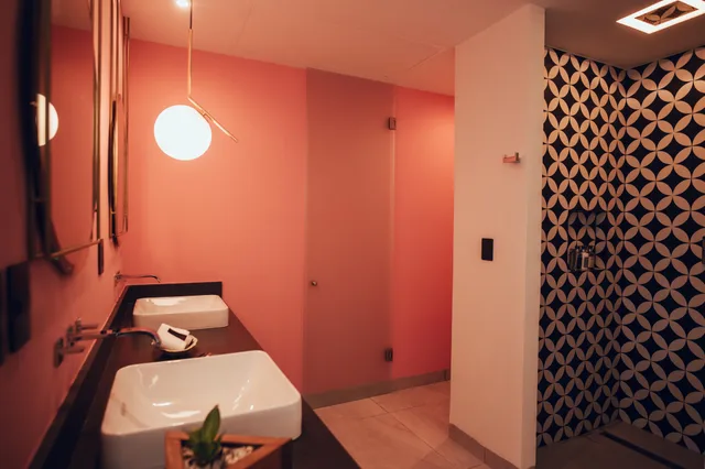 Superior, Double Bed, Street View, Calixta Hotel 7/9