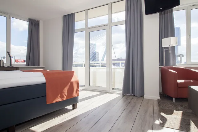 Superior, Twin Beds, River View, Thon Hotel Rotterdam 6/10