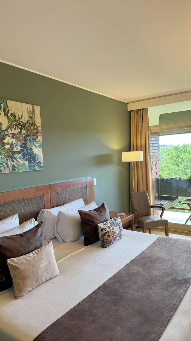 Regency, Superior، Raices Esturion 4/5