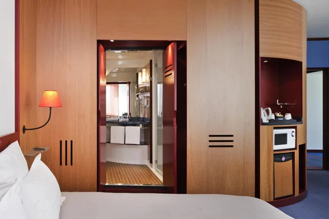 جناح سوبيريور بسرير كوين بشرفة، Novotel Suites Marseille Centre Euromed 4/8