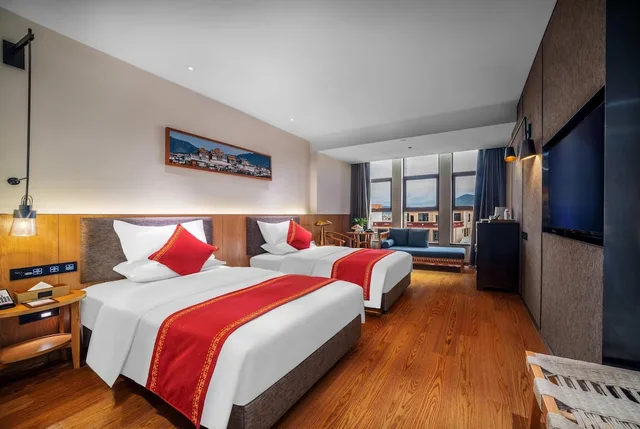 غرفة تنفيذية بسريرين منفصلين، Ramada by Wyndham Diqing 2/2