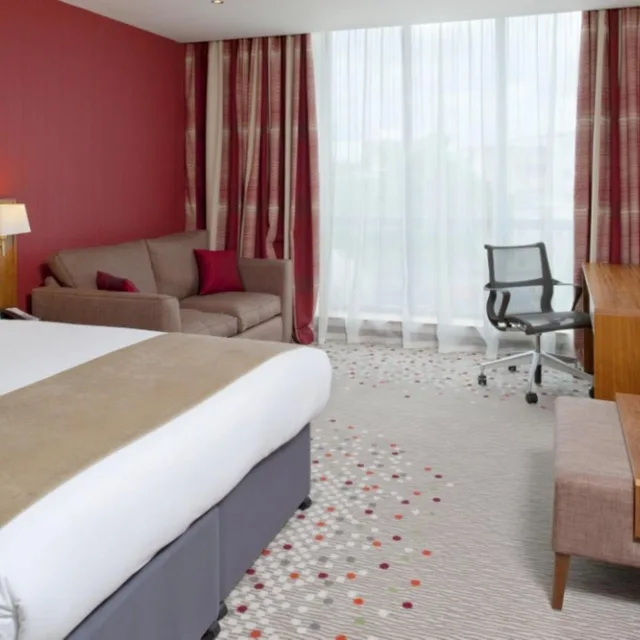 غرفة قياسية بسرير مزدوج مع أريكة، HOLIDAY INN BRISTOL CITY CENTRE 6/10