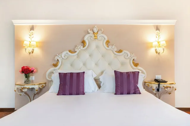 Della, 1 Double and 1 Single Bed, with View، Art Hotel Villa Agape 7/10