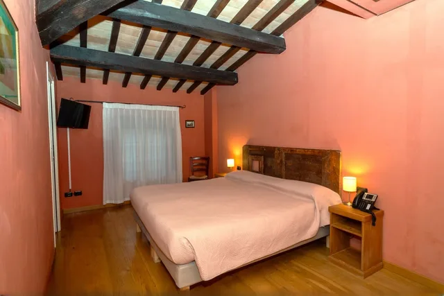 غرفة ديلوكس بسرير كوين، Castello di Baccaresca 4/10