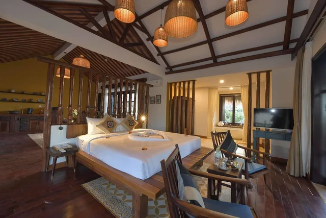 جناح تنفيذي بسرير كينج بحوض استحمام، Zest Villas And Spa Hoi An 1/2