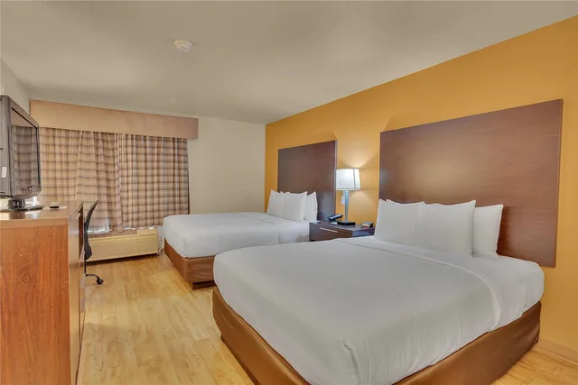 غرفة بسريرين كوين، Quality Inn near Six Flags Discovery Kingdom - Napa Valley 1/1