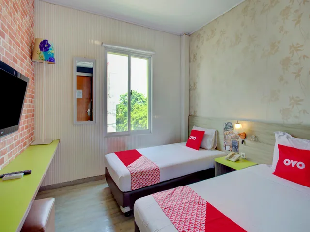 جناح بسريرين منفصلين، Capital O 4002 Aleander Hotel 1/1