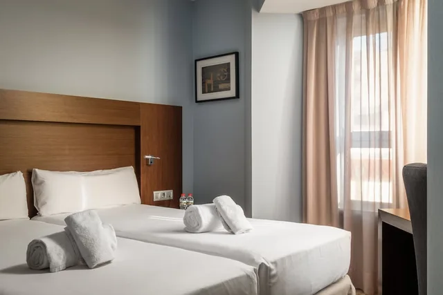 غرفة قياسية، Hotel Madanis Liceo 2/10