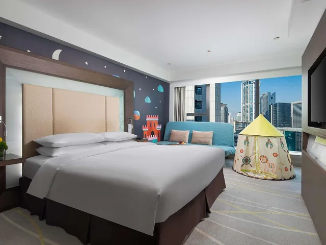 غرفة سوبيريور عائلية بسرير كوين مع أريكة، Novotel Nanjing Central Suning 3/7