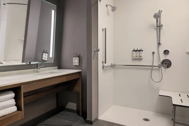 جناح استوديو بسرير كينج بمطبخ لذوي الإعاقة، Staybridge Suites Kincardine Southeast By IHG 4/4