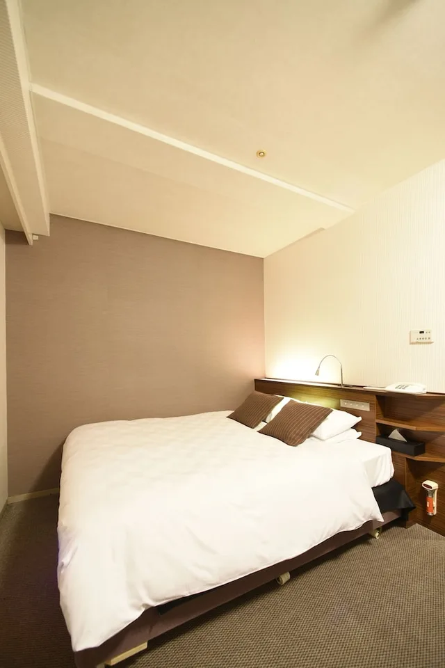 غرفة بسرير كوين، Alpico Plaza Hotel 3/5