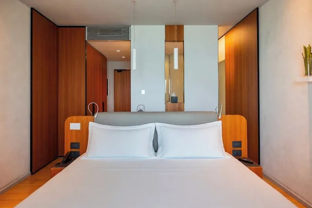 جناح جونيور بسرير كوين بإطلالة على البحيرة، Hotel Ocelle Thermae & Spa 4/10
