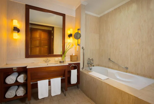 Deluxe, Suite, Garden View, The Patra Bali Resort and Villas 2/4