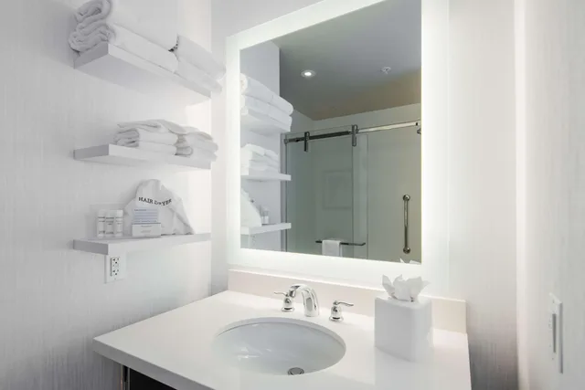 غرفة بإطلالة، Hampton Inn and Suites Washington DC Navy Yard 4/5
