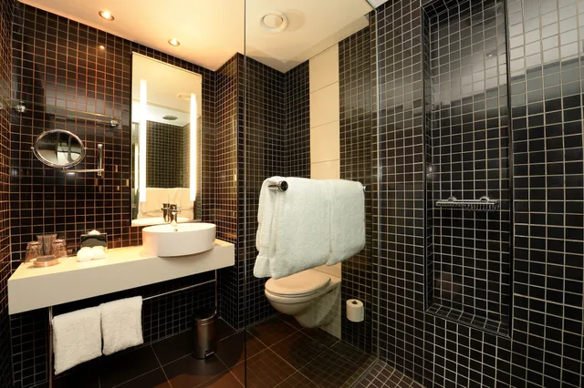 جناح جونيور بسرير كينج، Southern Sun Rosebank 10/10