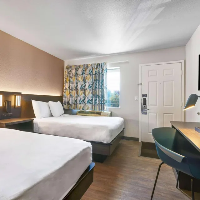 غرفة بريميوم رباعية، Motel6 Kirkland, WA - North Kirkland 1/10