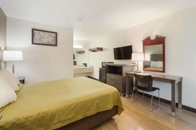 غرفة بسرير كوين، Econo Lodge Goose Creek - Charleston North 1/2