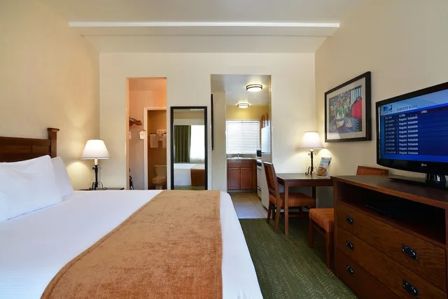 غرفة مفردة بسرير كينج بمطبخ، Lamplighter Inn Suites At Sdsu 1/2