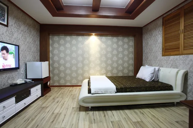 غرفة قياسية بسرير مزدوج، Galleria Hotel 2/10