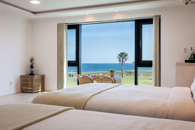 غرفة كبيرة بسريرين منفصلين، Sun And Moon Resort 3/6