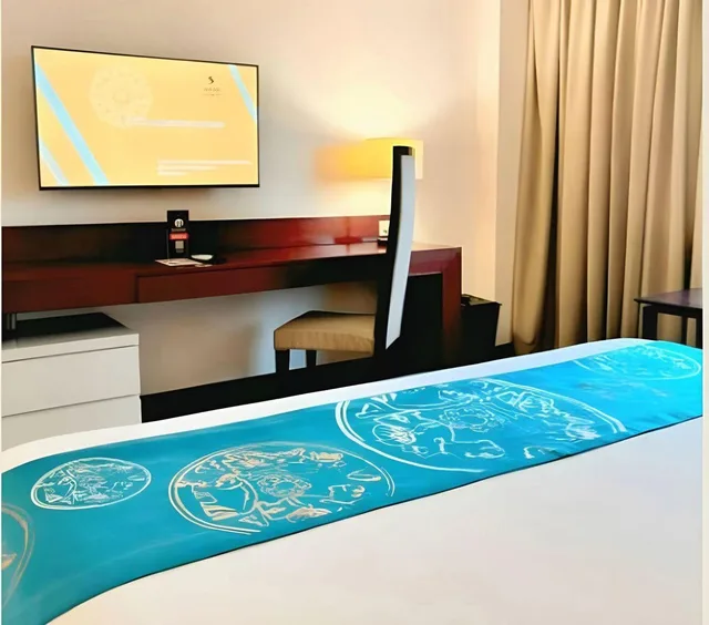 Deluxe, King Bed, Sahid Surabaya 2/2