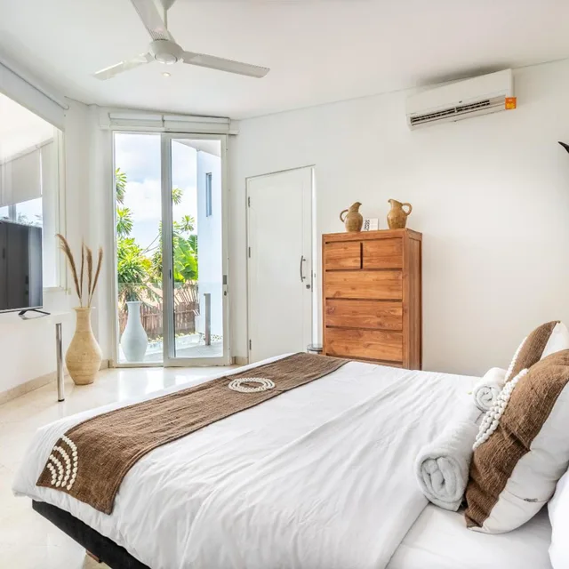 فيلا بـ3 غرف نوم بمسبح خاص بمطبخ صغير، Aq Va Hotel And Villas 1/10