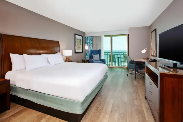 Room, King Bed, Ocean Front, Sun Deck Level، HILTON GARDEN INN VIRGINIA BEACH OCEANFRONT 1/4