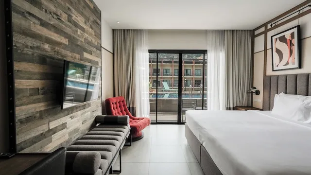 Superior, 2 Queen Beds, Pool Access، Sugar Marina Resort Cliffhanger Aonang 10/10