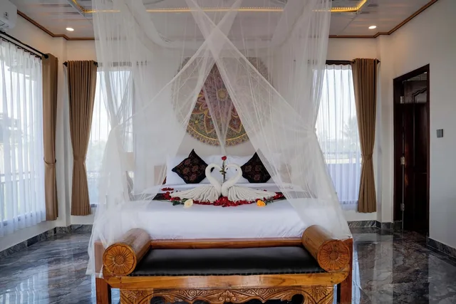 Grand, King Bed, Valley View, Hot Tub، Campuhan Sebatu Resort 5/8