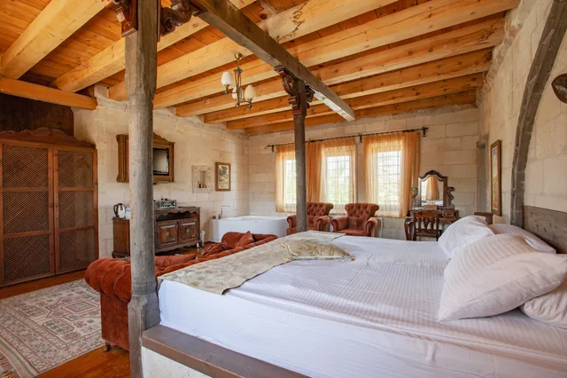 جناح بسرير مزدوج، Ottoman Cave Suites 1/5