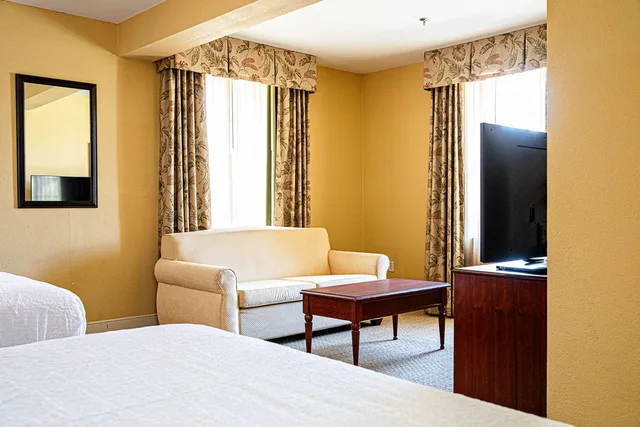 غرفة ديلوكس بسريرين كوين، Hampton Inn Charleston Historic District 2/4