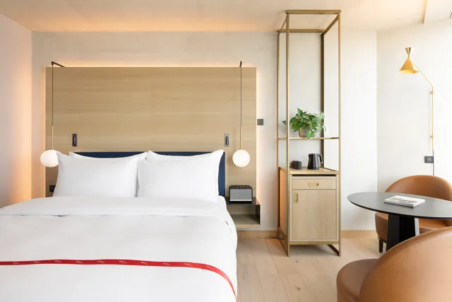 غرفة سوبيريور بسرير كينج، Ruby Emma Hotel & Bar 2/3