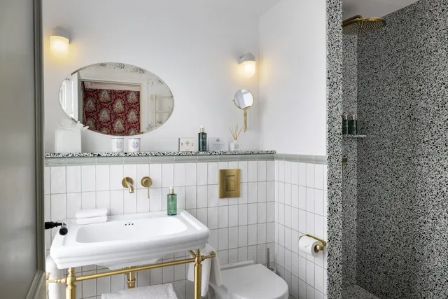 غرفة كلاسيكية بسرير كوين، Hotel Monte Cristo 7/10